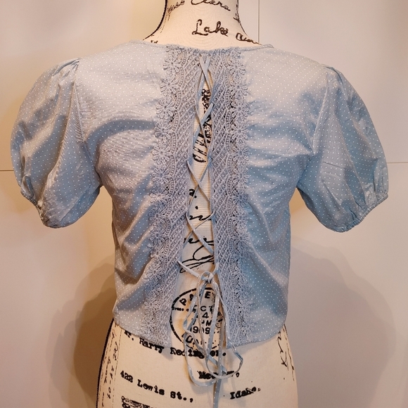 Open back Puff Sleeve Crop Top - Picture 9 of 10